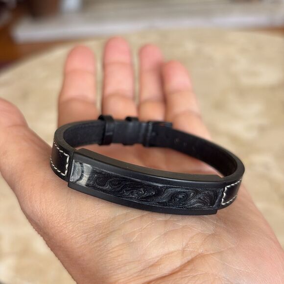 Italgem Stainless Steel Galaxy Plate Leather Bracelet Unisex - Picture 9 of 10